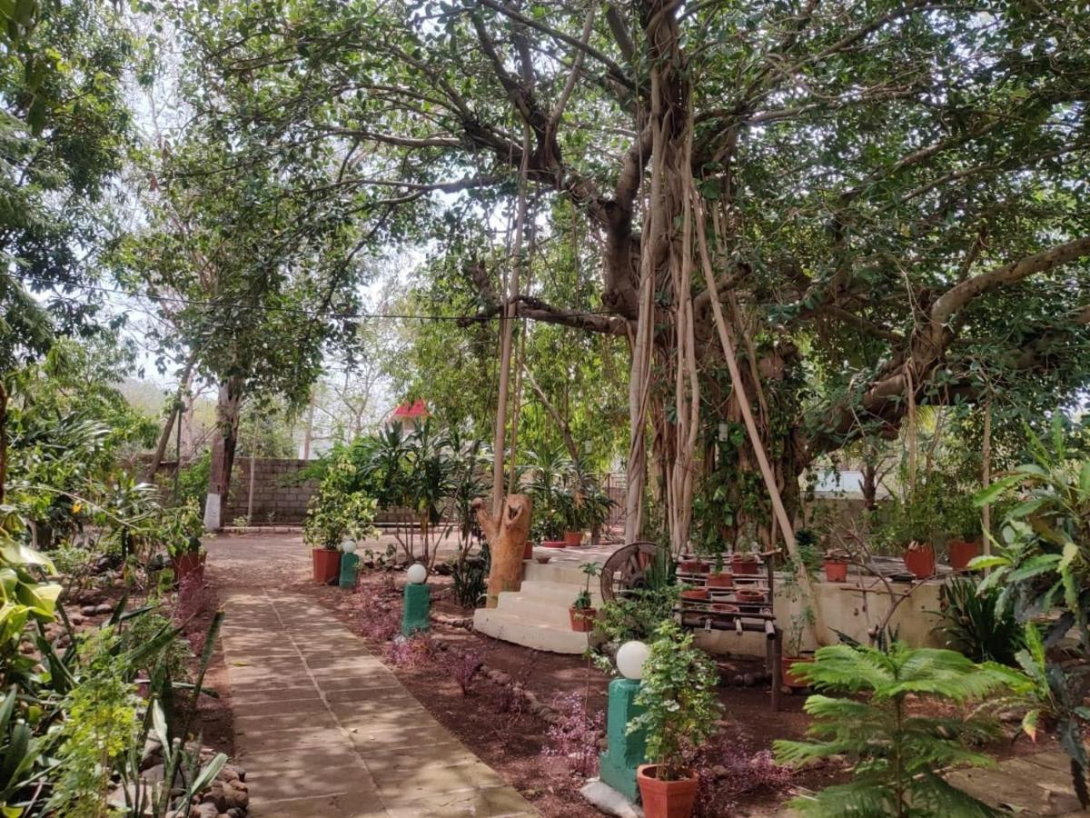 Gir Birding Lodge 사산 기르 외부 사진